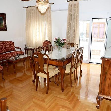 Cosy 3Bedroom Apartment In The Center Of Volos Exterior photo